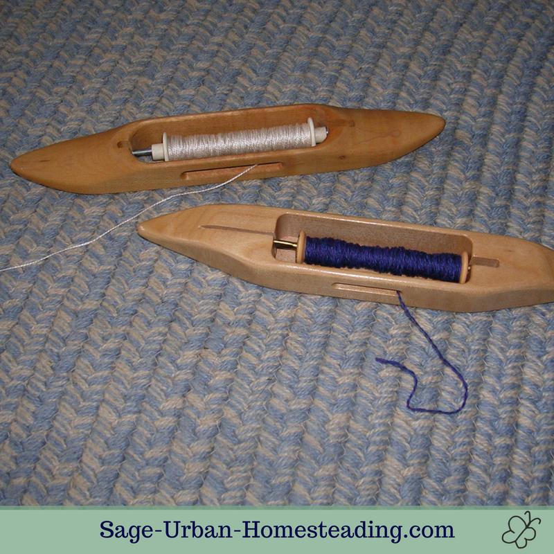 boat style weaving shuttles